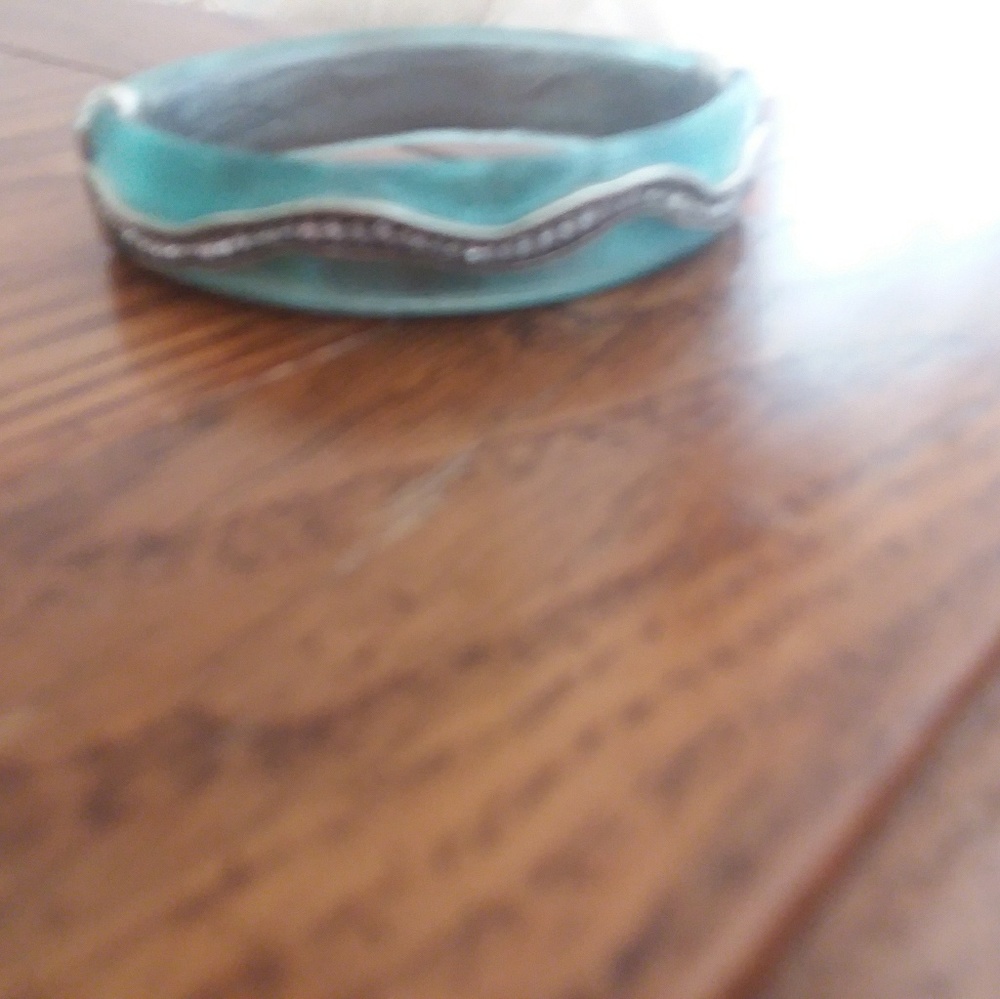 Brighton Bangle - Picture 2 of 3